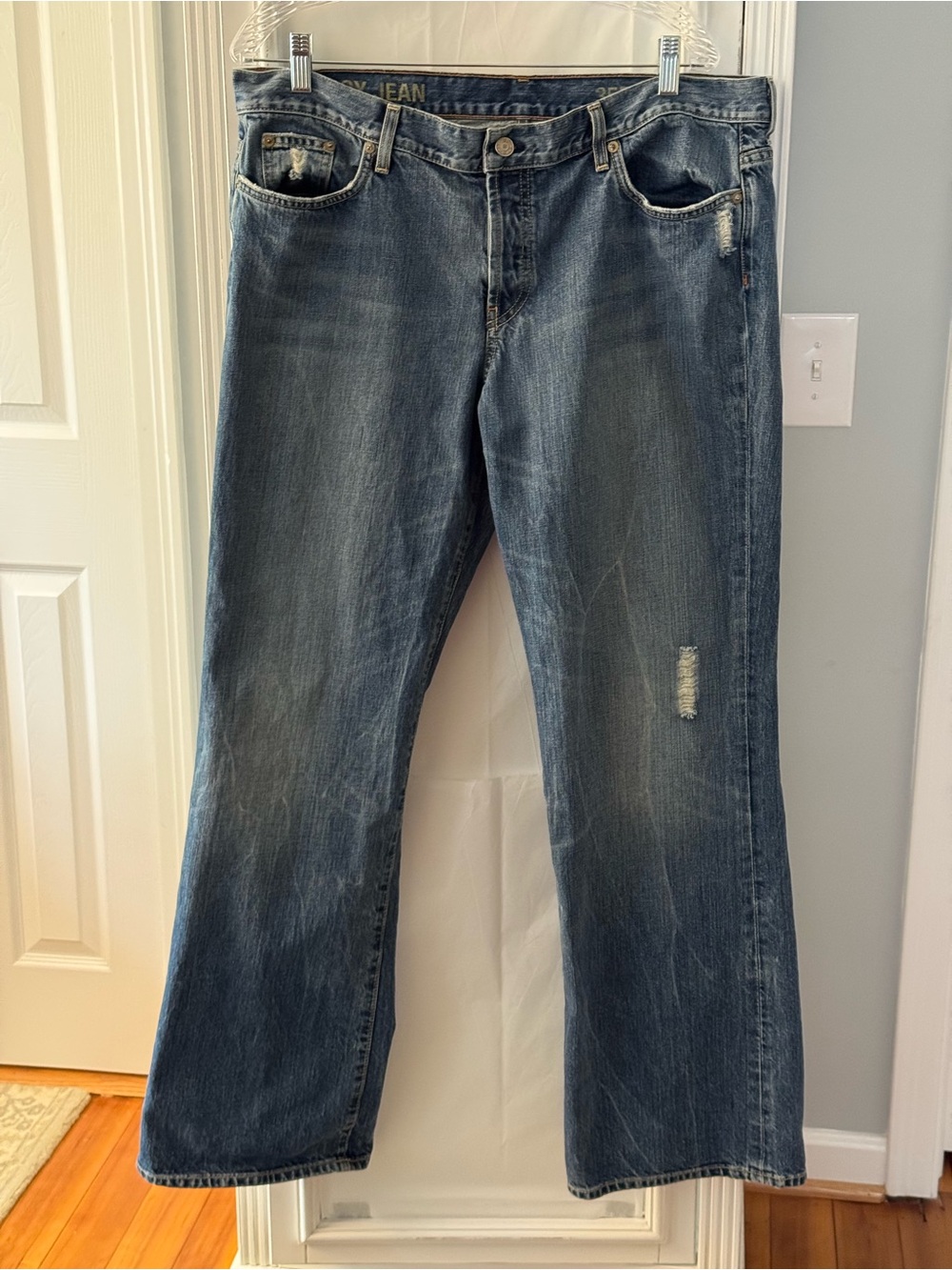 Vintage Distressed J Crew Boy Jeans in Medium Wash Size 35/20 Regular Button Fly